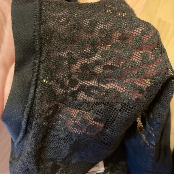 Victoria’s Secret bralette - Picture 3 of 4